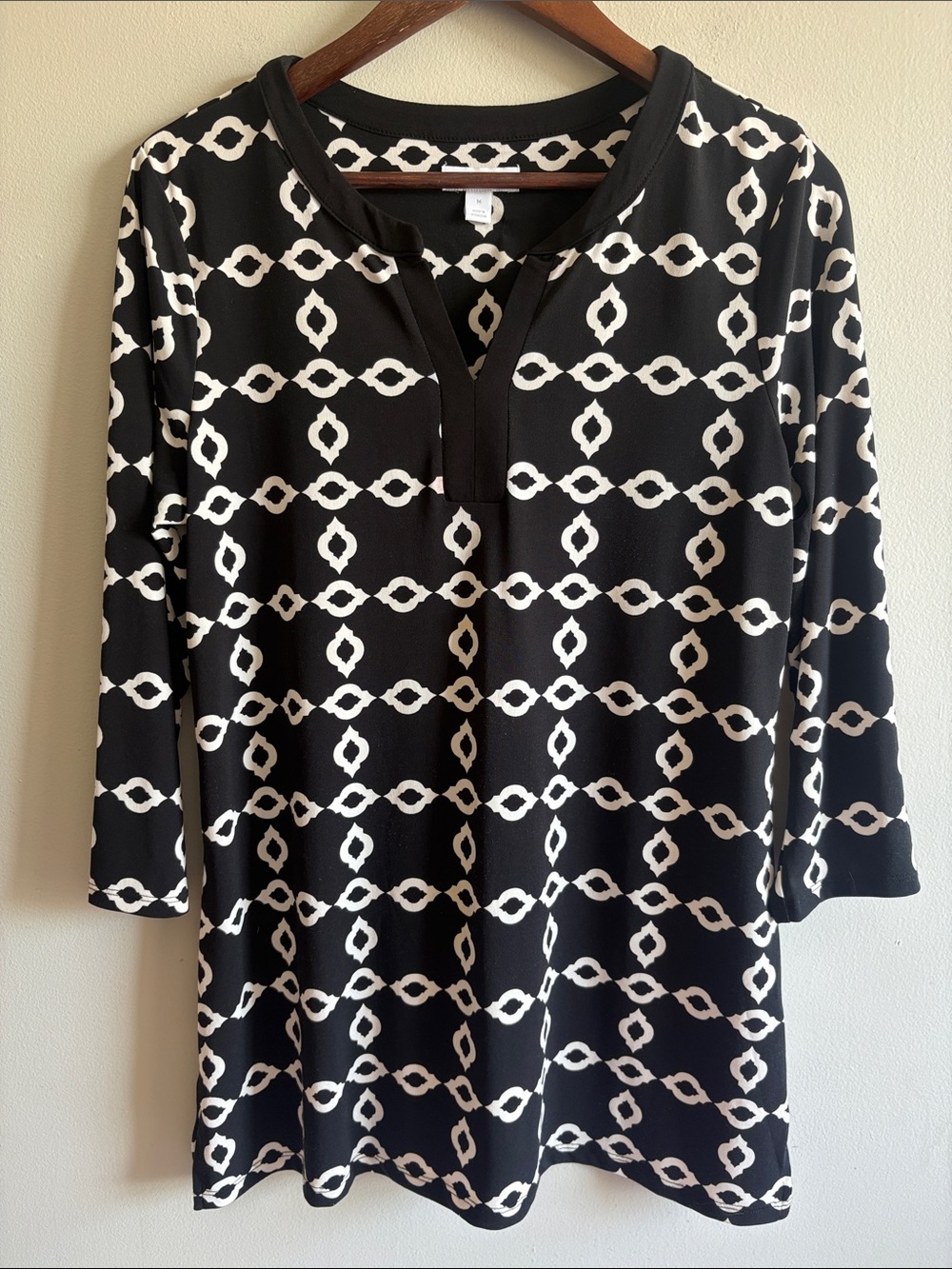 Charter Club Black White Geometric Print Split Neck 3/4‎ Sleeve Top Medium